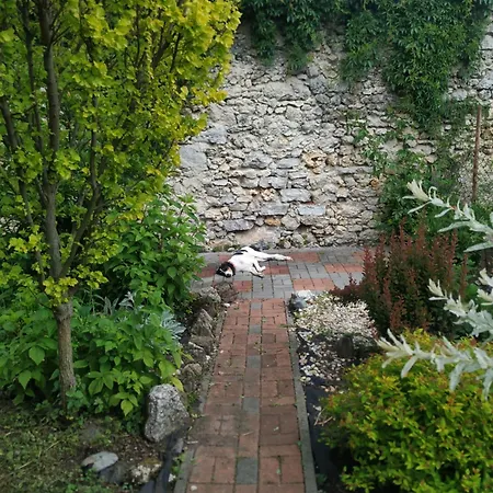 Nyaraló Rodinny Dom Cavern - Rajec, 7 Km Od Rajeckych Teplic *