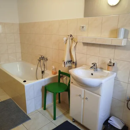 Rodinny Dom Cavern - Rajec, 7 Km Od Rajeckych Teplic Rajec