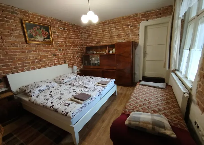 Rodinny Dom Cavern - Rajec, 7 Km Od Rajeckych Teplic *